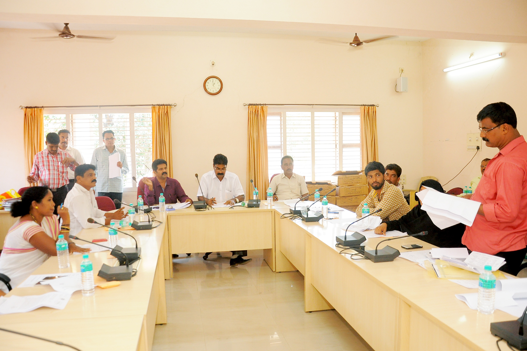 ಬಯಲು ಶೌಚ ಮಾಡಿದರೆ 200 ರೂ. ದಂಡ: ಬಂಟ್ವಾಳ ಪುರಸಭಾ ಸಾಮಾನ್ಯ ಸಭೆಯಲ್ಲಿ ನಿರ್ಧಾರ